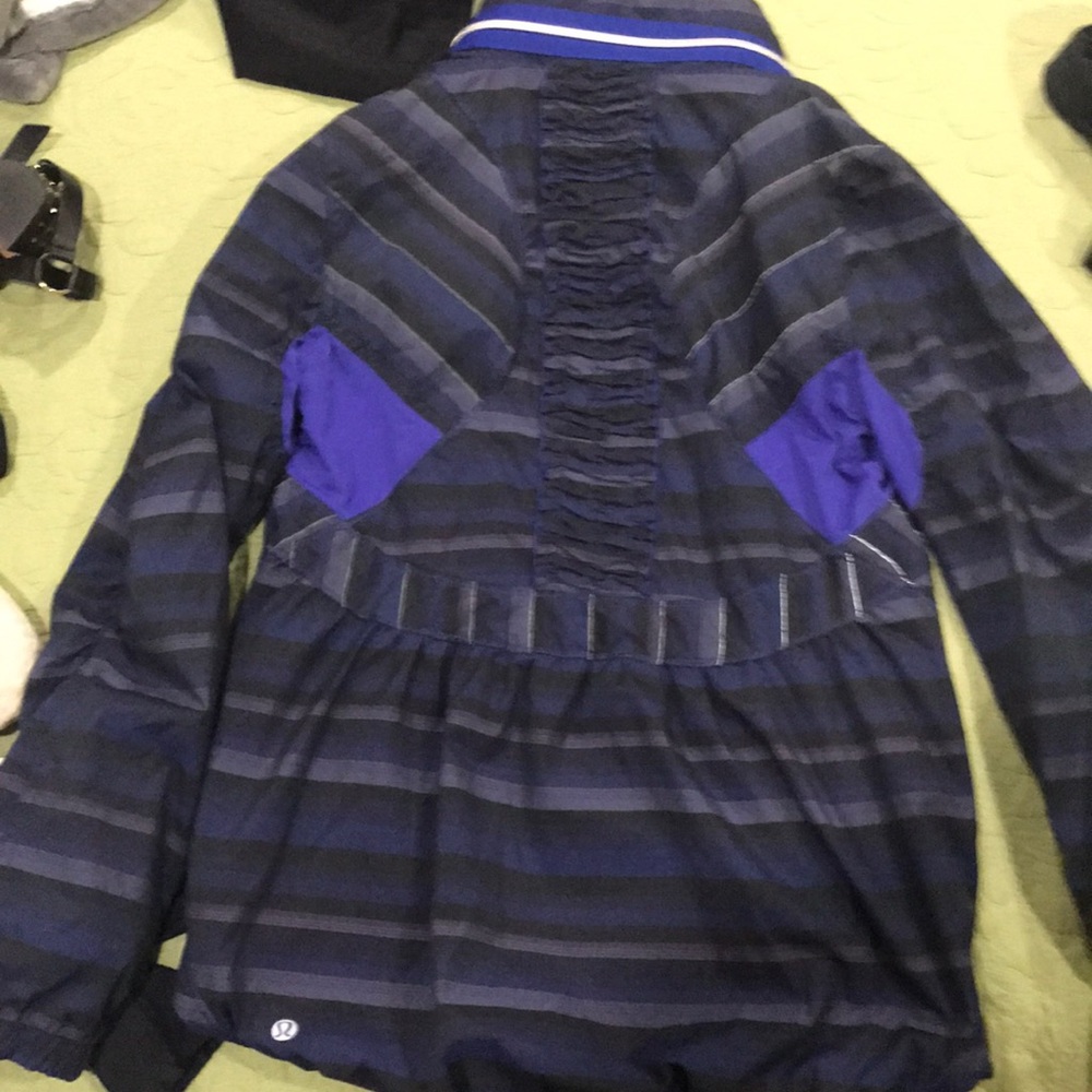 lululemon jacket